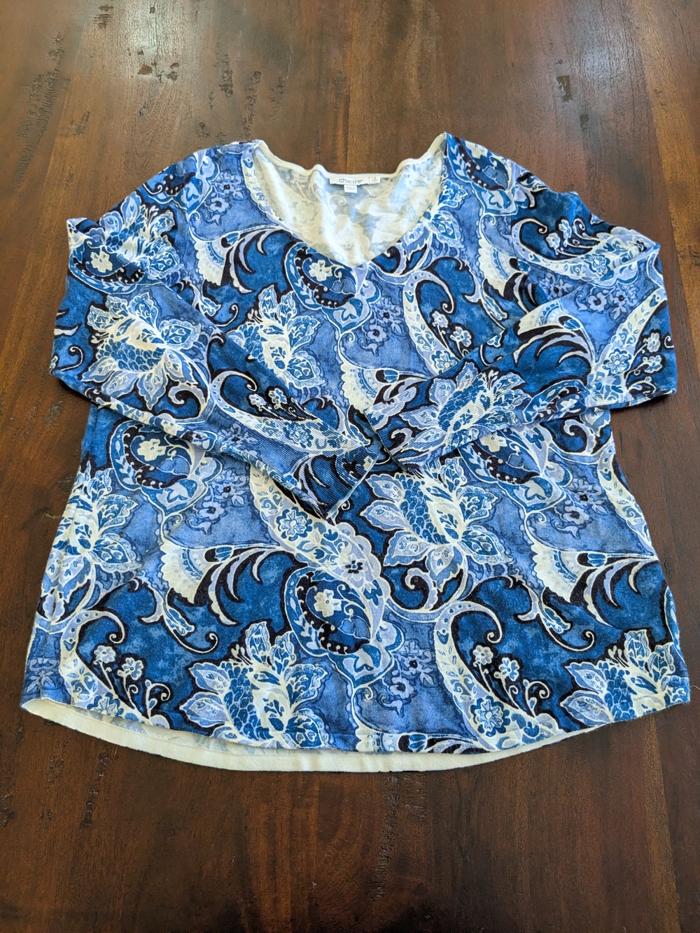 Chico's Blue Paisley V-Neck Long Sleeve Pullover Knit Top